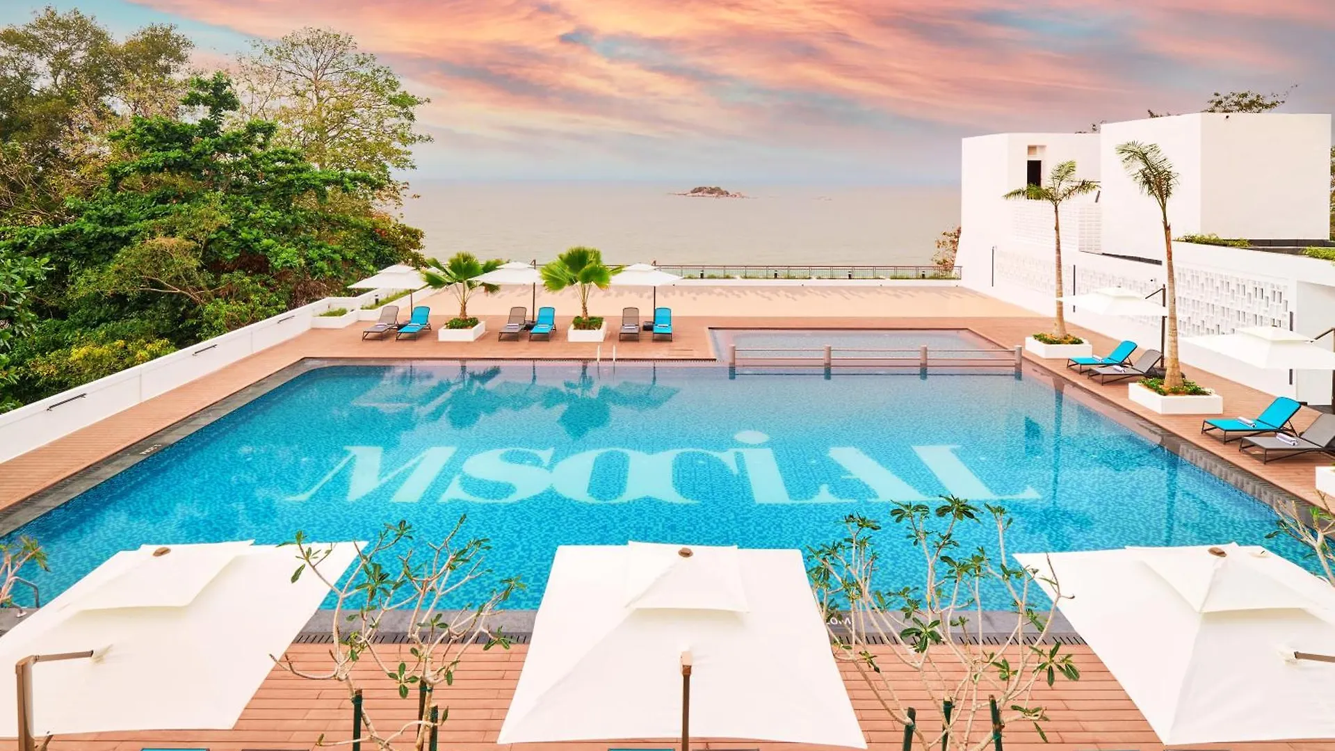 M Social Resort Penang Tanjung Bungah  4*, Tanjung Bungah (Penang)